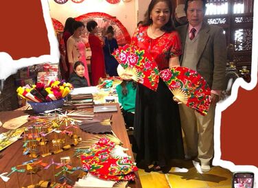 Câu Lạc Bộ Nữ Hoàng Hải Phòng với Quạt Chàng Sơn.