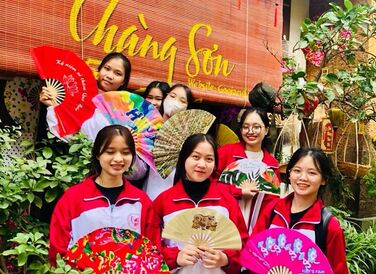 Sinh viên lớp văn hoá truyền thông 15 | Khoá 64 - Đại học Văn Hoa