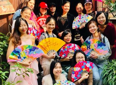 Các bạn đến từ Asia Aventura