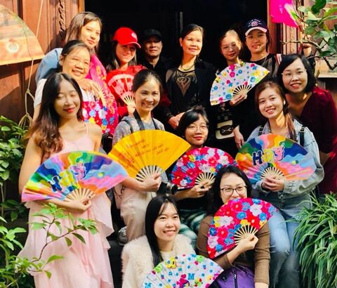 Các bạn đến từ Asia Aventura